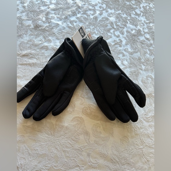 ****SOLD****NWT Men’s Dockers Long Lasting Comfort and Maximum Warmth Gloves - Picture 5 of 8